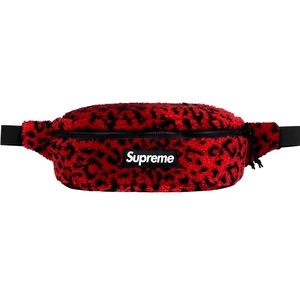 Woman’s supreme fur Fanny pack
